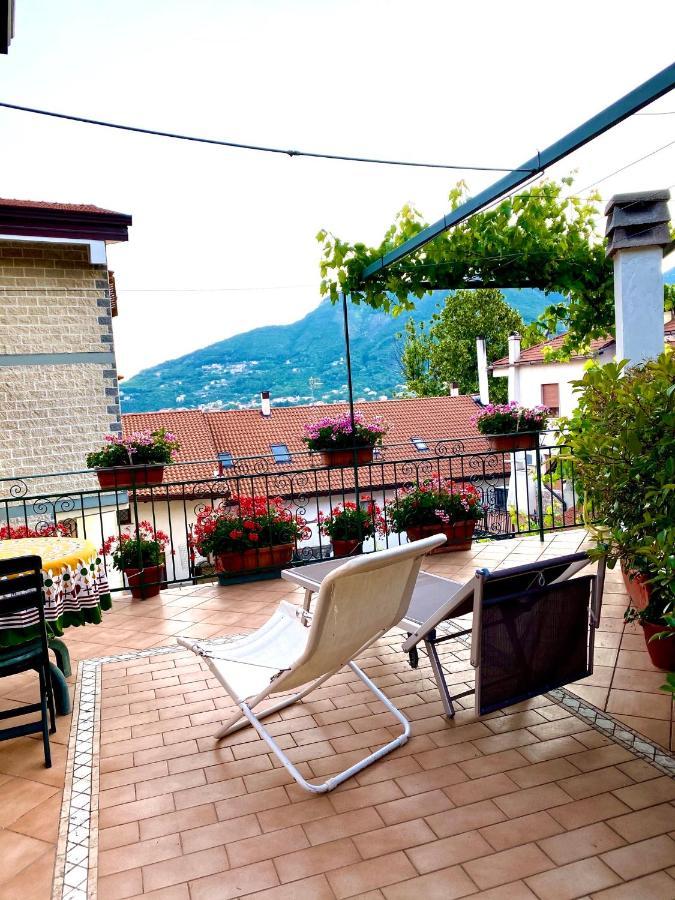 Il Ritrovo Delle Volpi Bed & Breakfast อาเจโรลา ภายนอก รูปภาพ