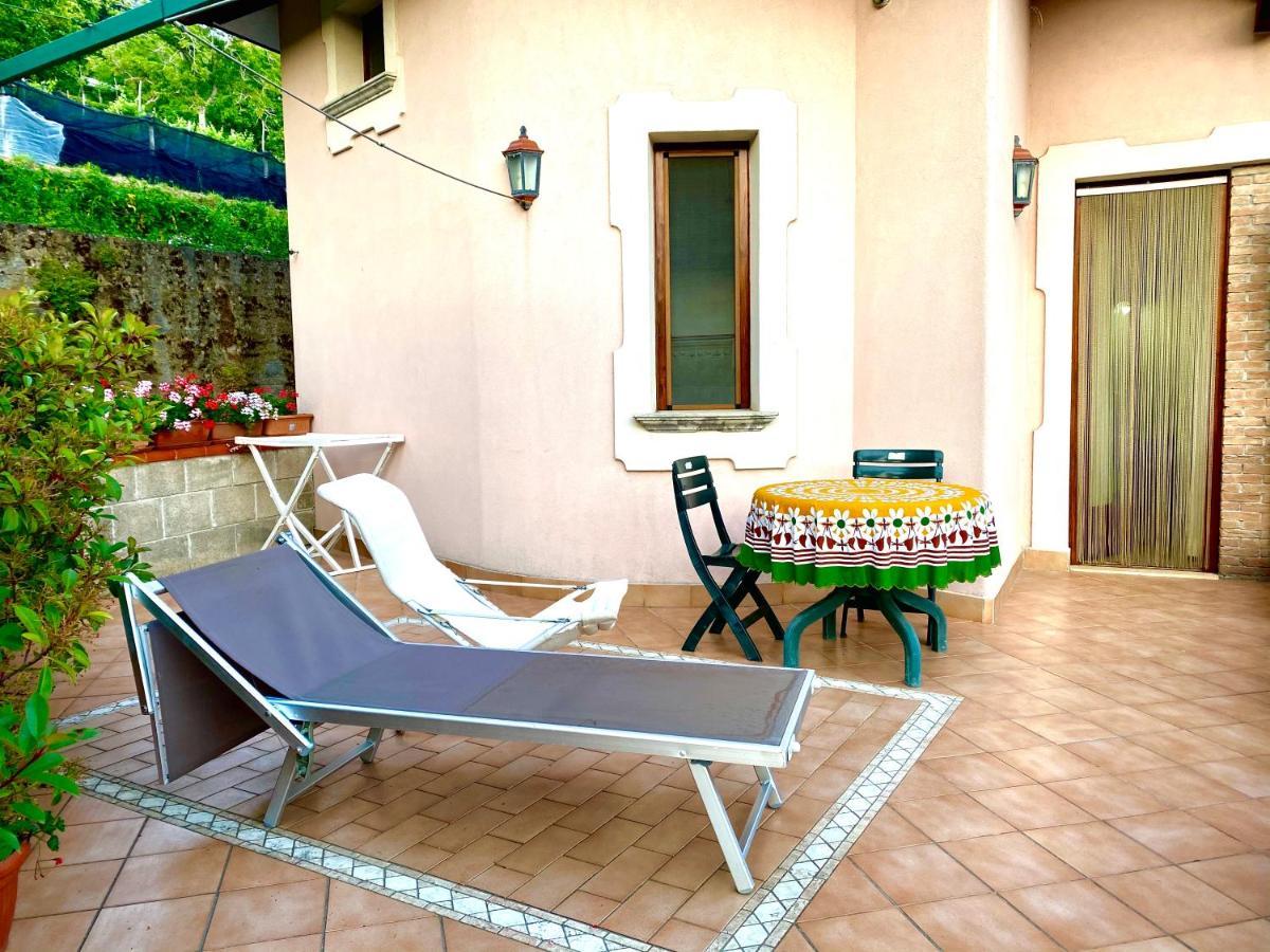 Il Ritrovo Delle Volpi Bed & Breakfast อาเจโรลา ภายนอก รูปภาพ
