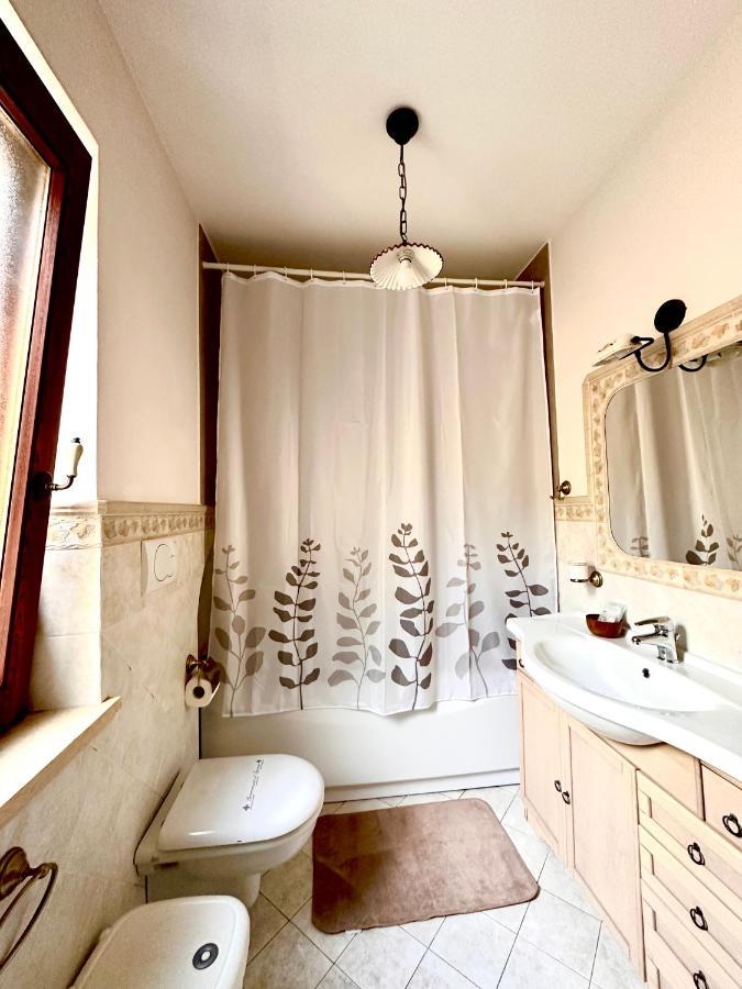 Il Ritrovo Delle Volpi Bed & Breakfast อาเจโรลา ภายนอก รูปภาพ