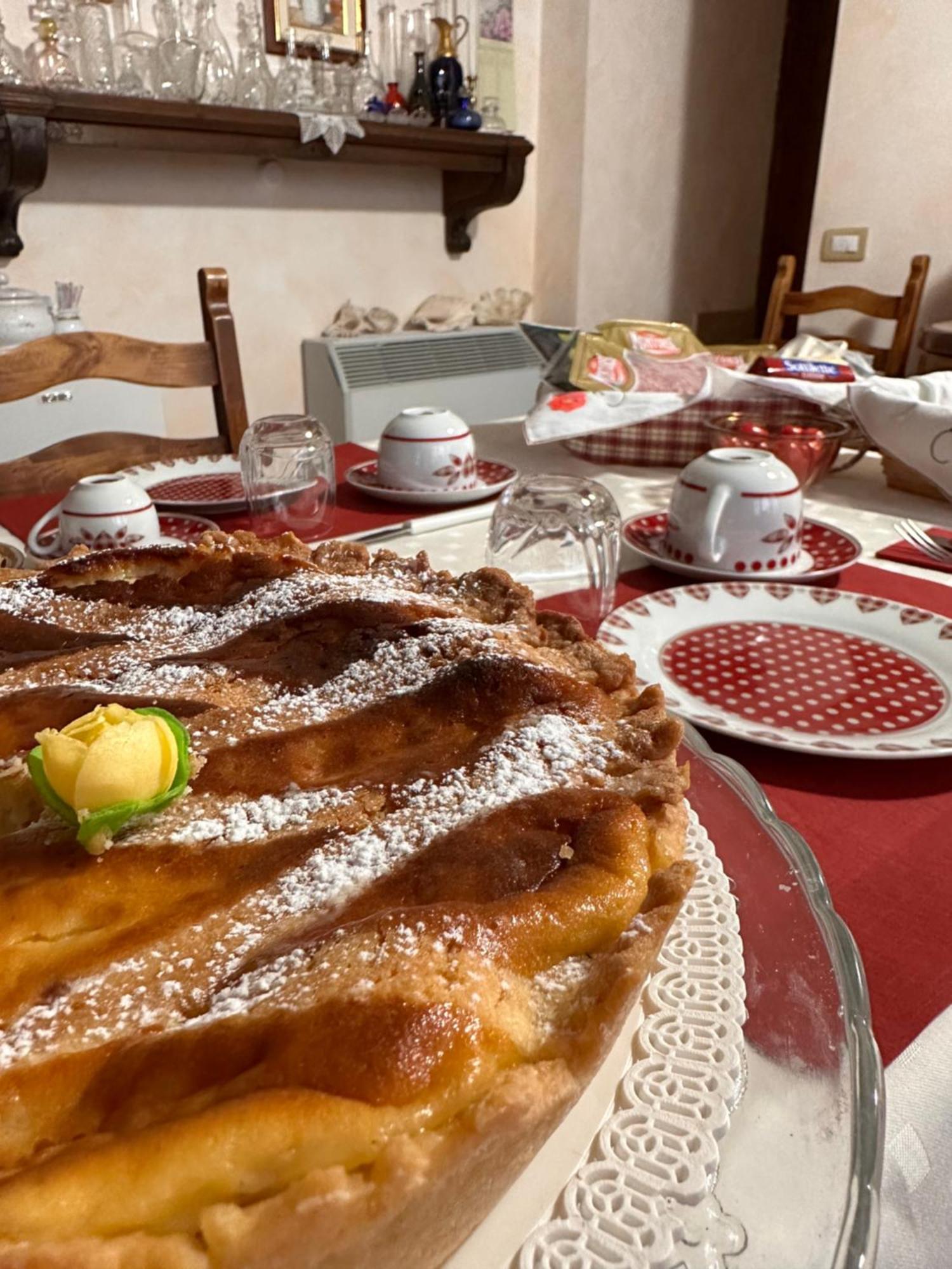 Il Ritrovo Delle Volpi Bed & Breakfast อาเจโรลา ภายนอก รูปภาพ